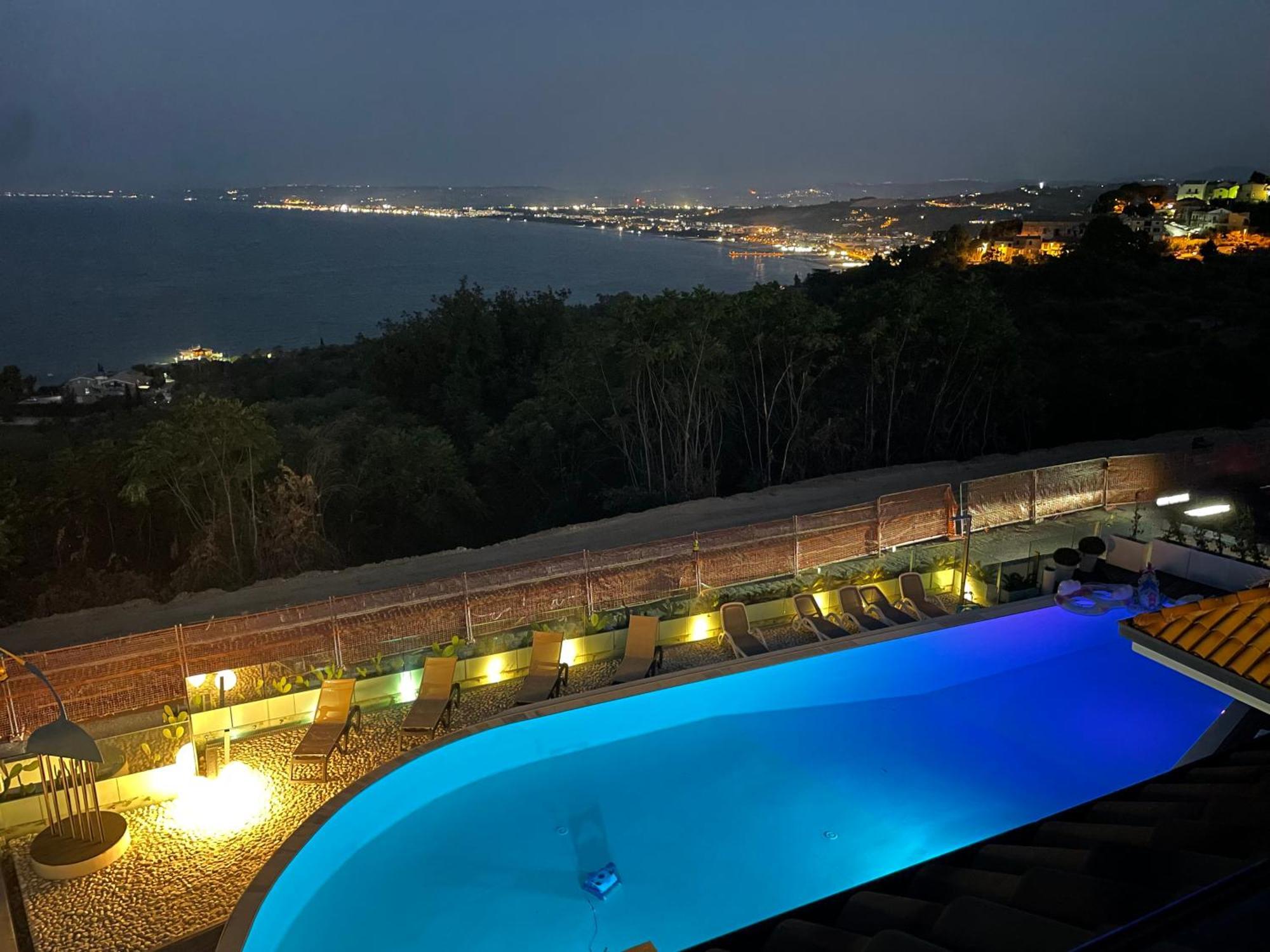 Santa Lucia Home Васто Экстерьер фото